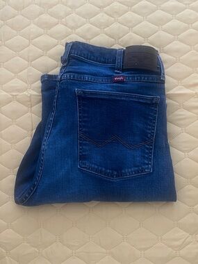 Wrangler Men's Dark Blue Relaxed Bootcut 34x30